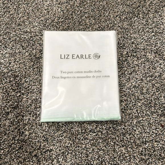 liz earle Skincare New Npackage Liz Earle Pure Muslin Cloths Poshmark